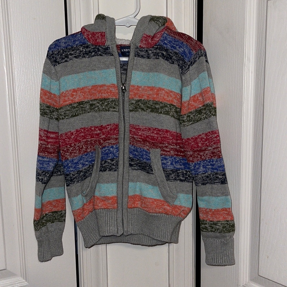 Sweater with zipper